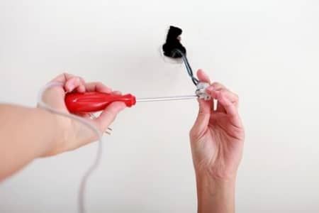 Why Electrical Repairs in Coraopolis Should Never be a DIY Project Thumbnail